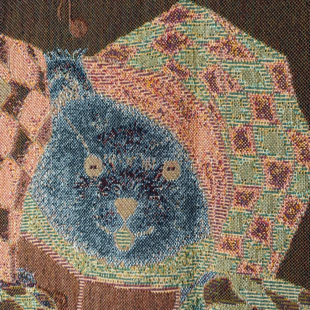 American Weavers size medium